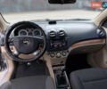 Серый Шевроле Авео, объемом двигателя 1.6 л и пробегом 240 тыс. км за 3200 $, фото 10 на Automoto.ua
