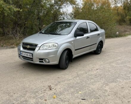 Серый Шевроле Авео, объемом двигателя 1.5 л и пробегом 380 тыс. км за 3100 $, фото 1 на Automoto.ua