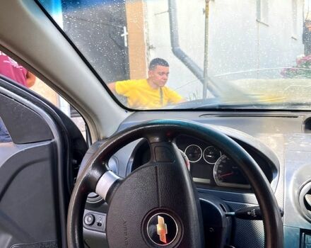 Серый Шевроле Авео, объемом двигателя 1.5 л и пробегом 217 тыс. км за 1500 $, фото 5 на Automoto.ua