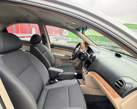 Сірий Шевроле Авео, об'ємом двигуна 1.6 л та пробігом 268 тис. км за 4000 $, фото 15 на Automoto.ua