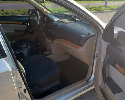 Серый Шевроле Авео, объемом двигателя 1.6 л и пробегом 212 тыс. км за 4300 $, фото 7 на Automoto.ua