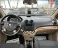 Серый Шевроле Авео, объемом двигателя 1.6 л и пробегом 308 тыс. км за 3700 $, фото 8 на Automoto.ua