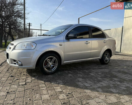 Серый Шевроле Авео, объемом двигателя 1.6 л и пробегом 182 тыс. км за 3600 $, фото 1 на Automoto.ua