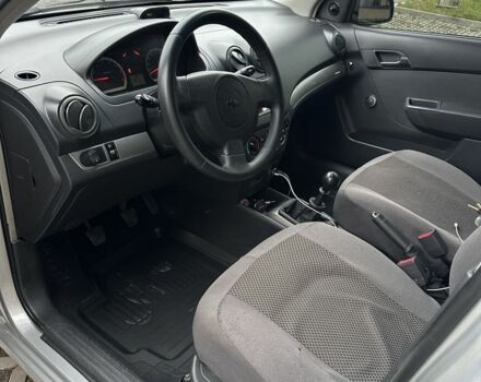 Серый Шевроле Авео, объемом двигателя 1.5 л и пробегом 120 тыс. км за 5999 $, фото 5 на Automoto.ua