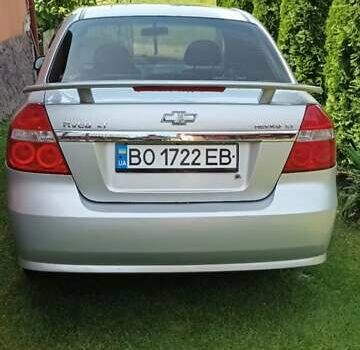 Серый Шевроле Авео, объемом двигателя 1.6 л и пробегом 240 тыс. км за 3100 $, фото 1 на Automoto.ua