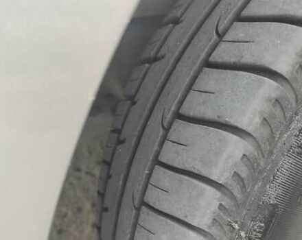 Сірий Шевроле Авео, об'ємом двигуна 1.5 л та пробігом 156 тис. км за 3600 $, фото 3 на Automoto.ua