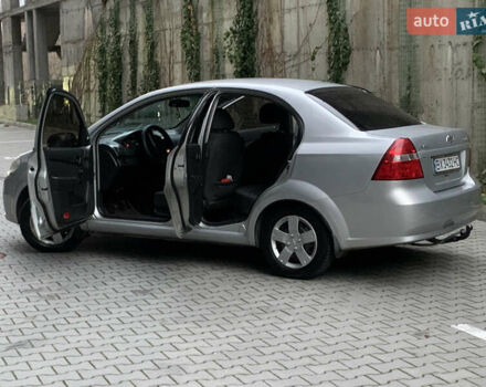 Сірий Шевроле Авео, об'ємом двигуна 1.5 л та пробігом 170 тис. км за 3700 $, фото 11 на Automoto.ua