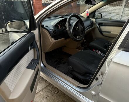 Серый Шевроле Авео, объемом двигателя 1.6 л и пробегом 250 тыс. км за 3100 $, фото 6 на Automoto.ua