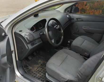 Сірий Шевроле Авео, об'ємом двигуна 1.5 л та пробігом 189 тис. км за 3400 $, фото 4 на Automoto.ua