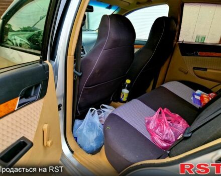 Сірий Шевроле Авео, об'ємом двигуна 1.6 л та пробігом 220 тис. км за 4200 $, фото 10 на Automoto.ua
