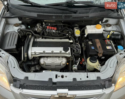 Серый Шевроле Авео, объемом двигателя 1.6 л и пробегом 175 тыс. км за 4350 $, фото 41 на Automoto.ua