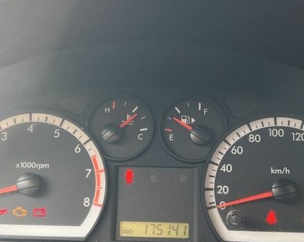 Серый Шевроле Авео, объемом двигателя 1.5 л и пробегом 175 тыс. км за 3500 $, фото 6 на Automoto.ua