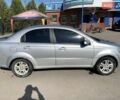 Серый Шевроле Авео, объемом двигателя 1.6 л и пробегом 351 тыс. км за 4000 $, фото 1 на Automoto.ua