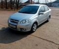 Серый Шевроле Авео, объемом двигателя 1.6 л и пробегом 252 тыс. км за 3350 $, фото 1 на Automoto.ua