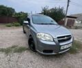 Серый Шевроле Авео, объемом двигателя 1.5 л и пробегом 290 тыс. км за 3300 $, фото 1 на Automoto.ua