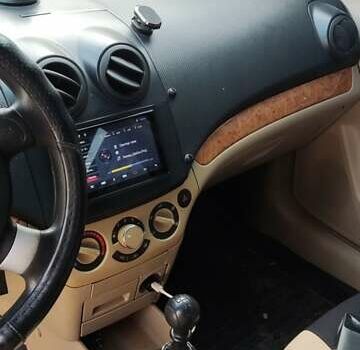 Сірий Шевроле Авео, об'ємом двигуна 1.6 л та пробігом 198 тис. км за 3500 $, фото 6 на Automoto.ua