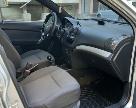 Сірий Шевроле Авео, об'ємом двигуна 1.5 л та пробігом 103 тис. км за 3300 $, фото 6 на Automoto.ua