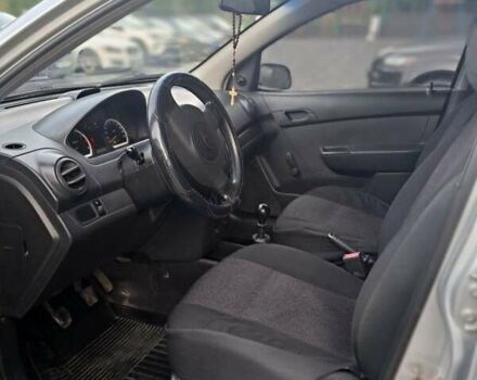 Серый Шевроле Авео, объемом двигателя 1.5 л и пробегом 176 тыс. км за 3800 $, фото 3 на Automoto.ua