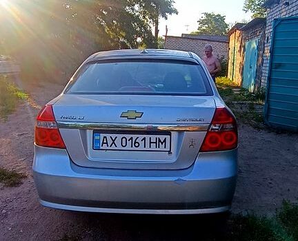 Серый Шевроле Авео, объемом двигателя 1.6 л и пробегом 145 тыс. км за 3000 $, фото 3 на Automoto.ua