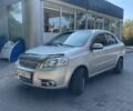 Сірий Шевроле Авео, об'ємом двигуна 1.6 л та пробігом 300 тис. км за 3900 $, фото 1 на Automoto.ua