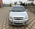 Серый Шевроле Авео, объемом двигателя 1.6 л и пробегом 196 тыс. км за 4500 $, фото 1 на Automoto.ua