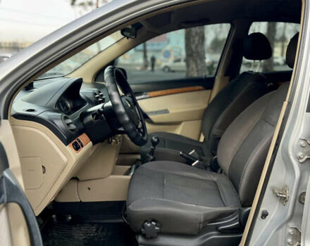 Серый Шевроле Авео, объемом двигателя 1.6 л и пробегом 220 тыс. км за 3300 $, фото 29 на Automoto.ua