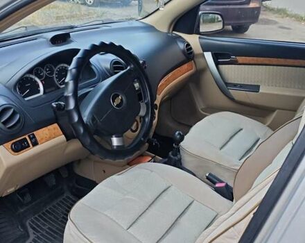 Серый Шевроле Авео, объемом двигателя 1.6 л и пробегом 142 тыс. км за 3850 $, фото 1 на Automoto.ua