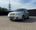 Серый Шевроле Авео, объемом двигателя 1.6 л и пробегом 135 тыс. км за 4000 $, фото 1 на Automoto.ua