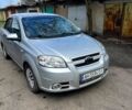 Серый Шевроле Авео, объемом двигателя 1.6 л и пробегом 128 тыс. км за 4500 $, фото 1 на Automoto.ua