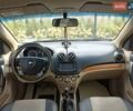 Серый Шевроле Авео, объемом двигателя 1.6 л и пробегом 304 тыс. км за 3900 $, фото 6 на Automoto.ua