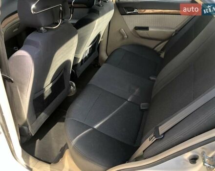 Серый Шевроле Авео, объемом двигателя 1.6 л и пробегом 355 тыс. км за 2900 $, фото 6 на Automoto.ua