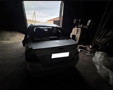 Серый Шевроле Авео, объемом двигателя 1.6 л и пробегом 300 тыс. км за 2000 $, фото 4 на Automoto.ua