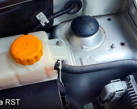 Серый Шевроле Авео, объемом двигателя 1.5 л и пробегом 145 тыс. км за 5300 $, фото 11 на Automoto.ua