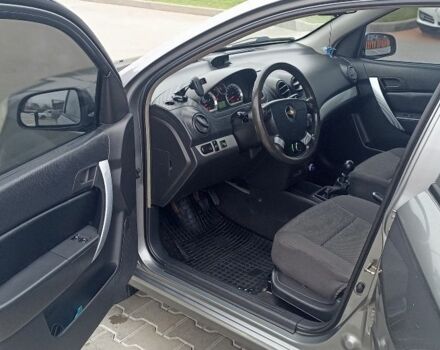 Серый Шевроле Авео, объемом двигателя 1.5 л и пробегом 244 тыс. км за 4600 $, фото 8 на Automoto.ua