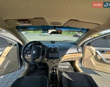 Серый Шевроле Авео, объемом двигателя 1.6 л и пробегом 184 тыс. км за 4700 $, фото 5 на Automoto.ua