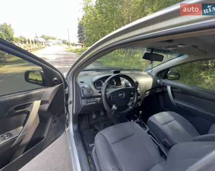 Сірий Шевроле Авео, об'ємом двигуна 1.5 л та пробігом 380 тис. км за 3200 $, фото 14 на Automoto.ua