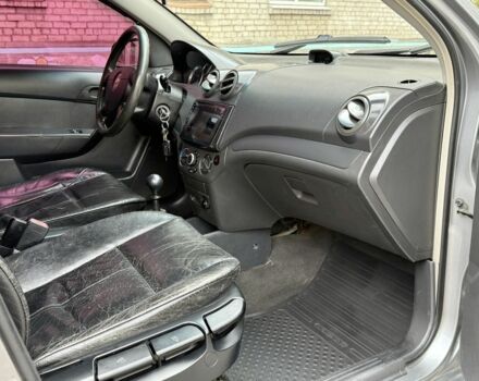 Серый Шевроле Авео, объемом двигателя 1.5 л и пробегом 277 тыс. км за 3899 $, фото 7 на Automoto.ua