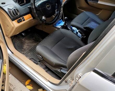 Серый Шевроле Авео, объемом двигателя 1.6 л и пробегом 390 тыс. км за 2599 $, фото 4 на Automoto.ua