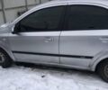 Серый Шевроле Авео, объемом двигателя 1.6 л и пробегом 150 тыс. км за 4200 $, фото 4 на Automoto.ua