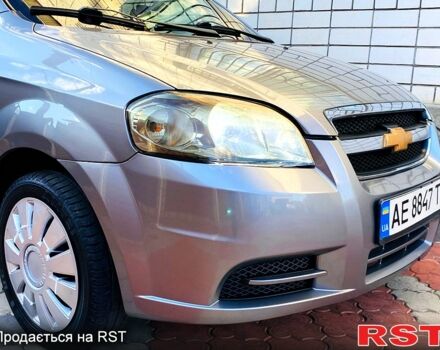 Серый Шевроле Авео, объемом двигателя 1.5 л и пробегом 260 тыс. км за 3800 $, фото 2 на Automoto.ua