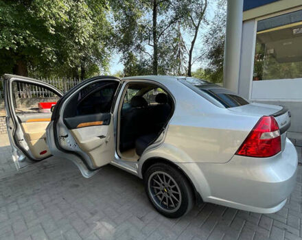 Серый Шевроле Авео, объемом двигателя 1.6 л и пробегом 300 тыс. км за 3900 $, фото 15 на Automoto.ua