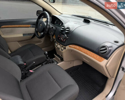 Серый Шевроле Авео, объемом двигателя 1.6 л и пробегом 240 тыс. км за 3200 $, фото 13 на Automoto.ua