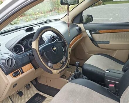 Серый Шевроле Авео, объемом двигателя 1.6 л и пробегом 304 тыс. км за 3900 $, фото 5 на Automoto.ua