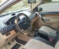 Серый Шевроле Авео, объемом двигателя 1.6 л и пробегом 304 тыс. км за 3900 $, фото 5 на Automoto.ua
