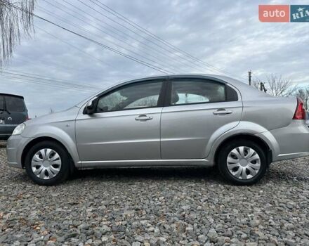 Серый Шевроле Авео, объемом двигателя 1.6 л и пробегом 308 тыс. км за 3700 $, фото 5 на Automoto.ua