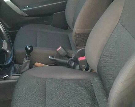 Серый Шевроле Авео, объемом двигателя 1.5 л и пробегом 218 тыс. км за 3750 $, фото 5 на Automoto.ua