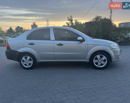 Сірий Шевроле Авео, об'ємом двигуна 1.5 л та пробігом 200 тис. км за 2900 $, фото 6 на Automoto.ua