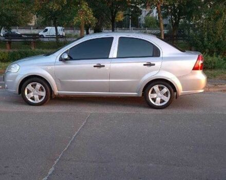 Серый Шевроле Авео, объемом двигателя 1.5 л и пробегом 218 тыс. км за 3750 $, фото 3 на Automoto.ua