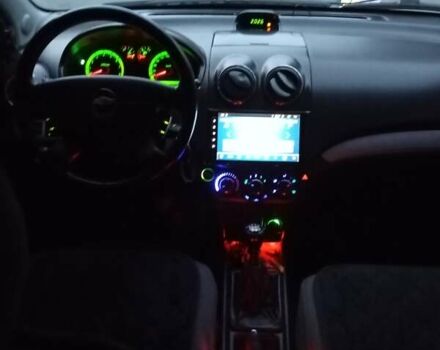 Сірий Шевроле Авео, об'ємом двигуна 1.5 л та пробігом 210 тис. км за 4000 $, фото 11 на Automoto.ua