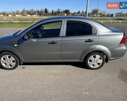 Серый Шевроле Авео, объемом двигателя 1.5 л и пробегом 208 тыс. км за 4400 $, фото 6 на Automoto.ua